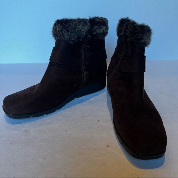 Patrizia Women's Insightful Faux Suede Ankle Boots with Fur Trim Brown size 41 - Picture 1 of 10